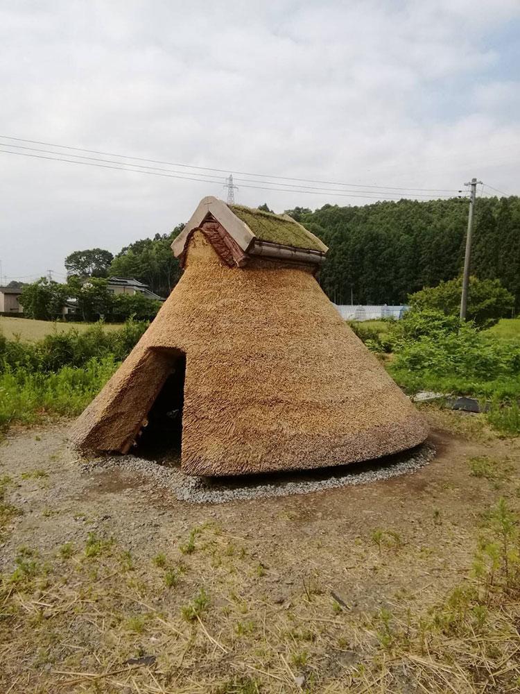 竪穴式住居